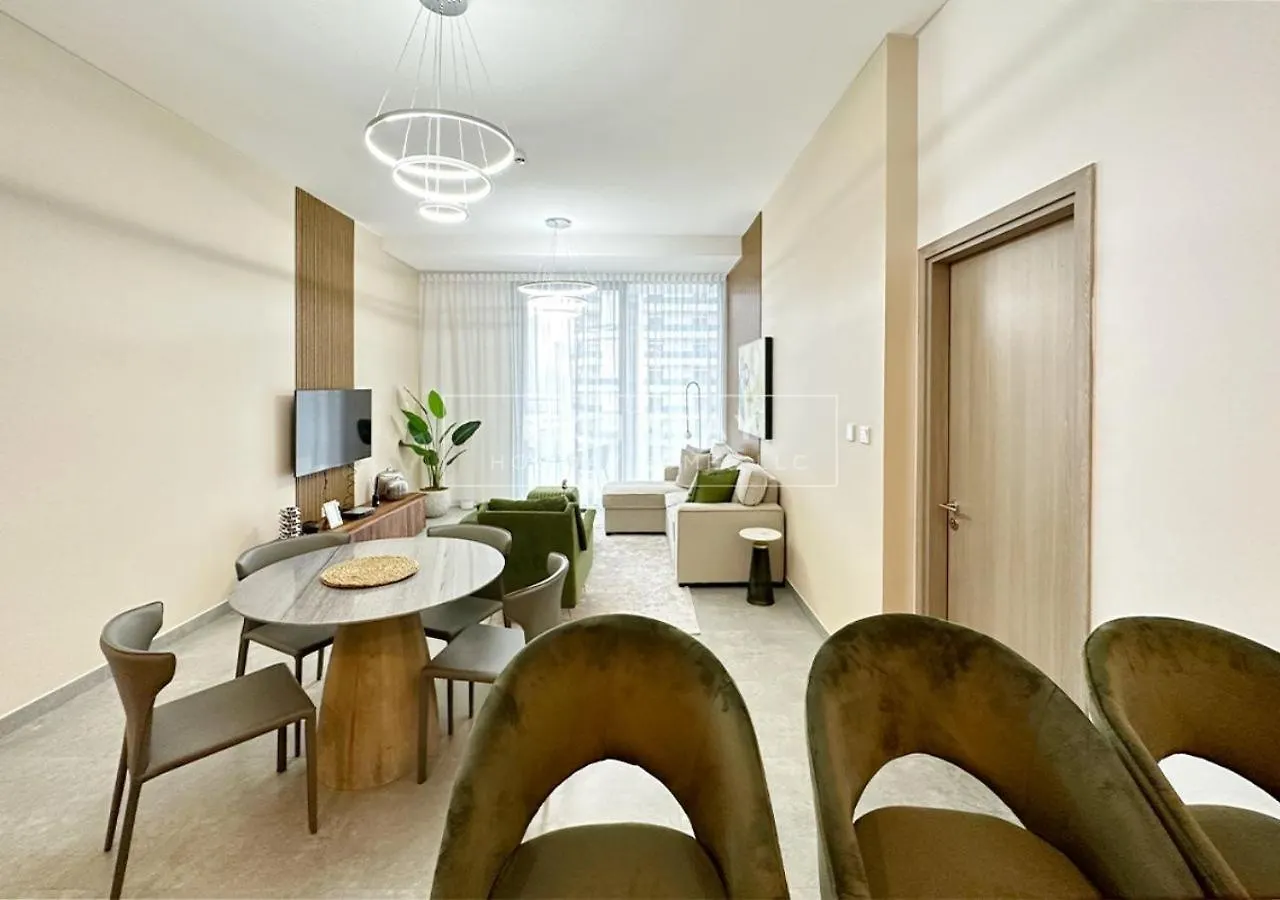 Marina Haven 1Br ,Stella Maris, City View Dubai Apartment